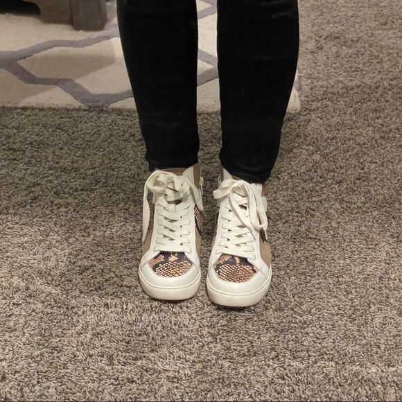 Matisse Toss Up High Top Sneaker - Picture 4 of 7